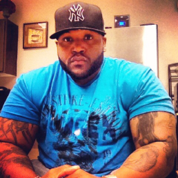 tattedsavage88:  BIG BEEFY DADDY 