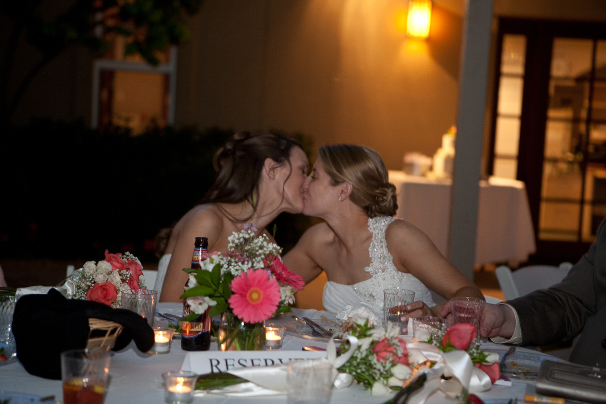 lesbiansilk:  Carlyn &amp; Rachel wedding by 4realequalityweddings 