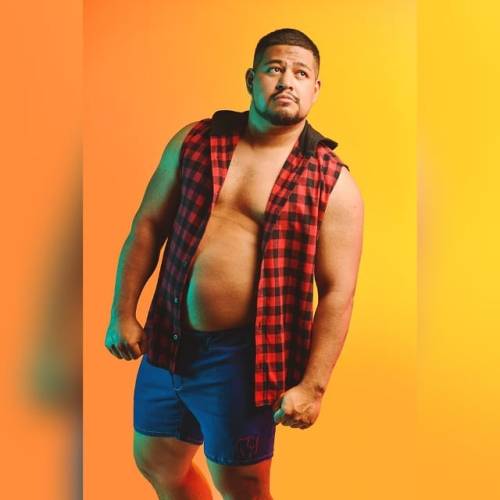 Modeling for Mistr bear. Wearing a nice and comfortable clothing for the summer . @mistrbearmtl #mis