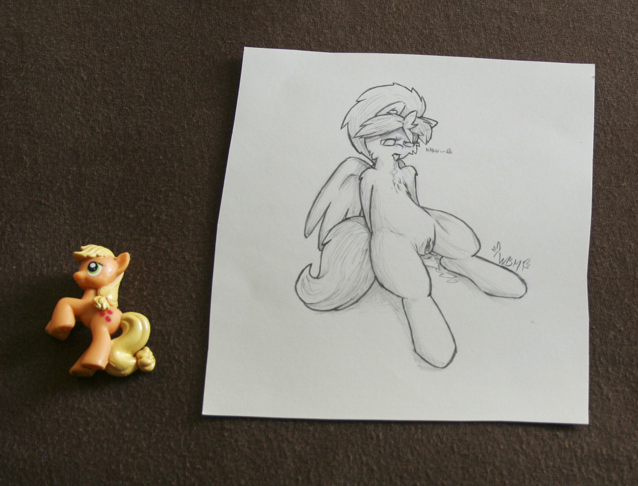 ask-wbm:  Auction Week - Day 2 | Wingbella (OC) in heat AJ is being Size-Comparison-Pony