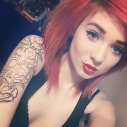 munroeink:  tattoos and piercing blog