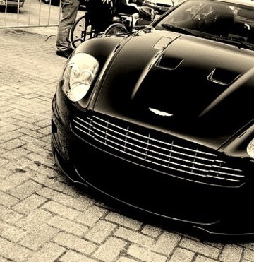 Aston Martin DBS