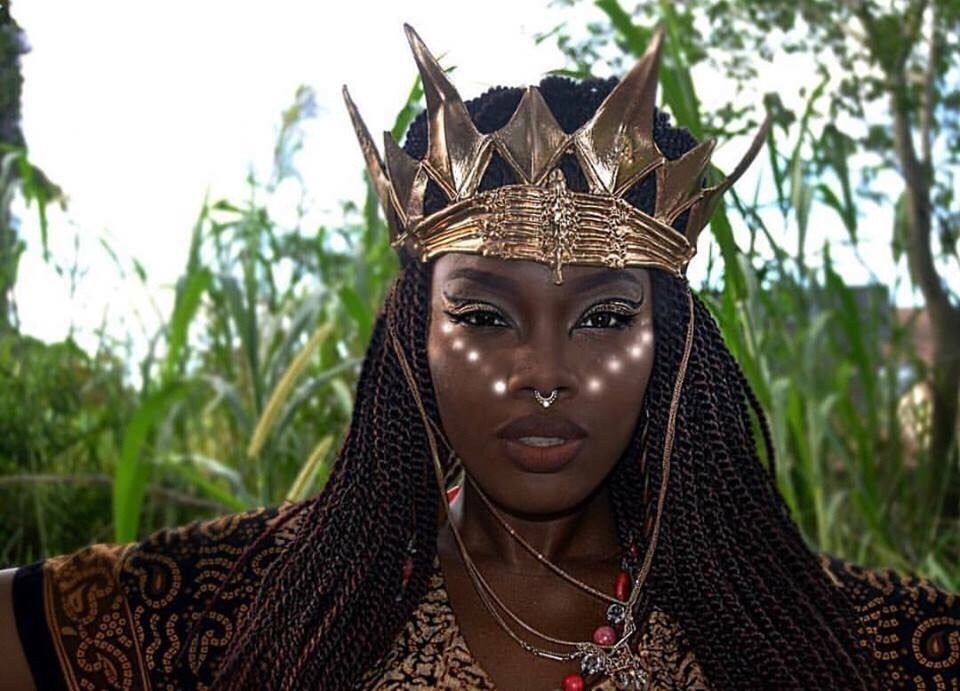 meatgod:  blsuperman74:  praetorianer2017:Black women is god  Beautiful Nubian goddesses…
