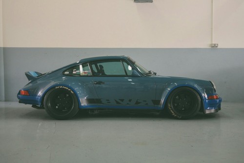 aimfortheapex:  STALKING RENNDRIVE, THAILAND’S RWB-HEAVY PORSCHE GROUP.  http://www.petrolicious.com/stalking-renndrive-thailand-s-rwb-heavy-porsche-group