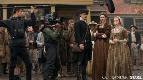 outlanderamerica:Finally, STARZ makes it officially official.  Better late than never.  Dr