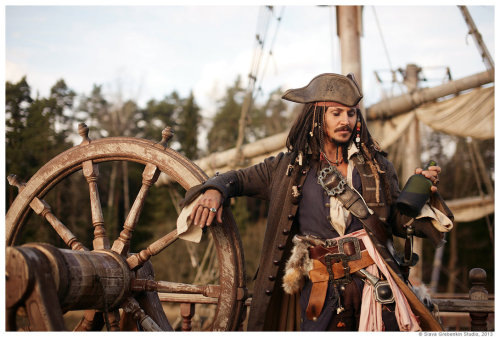 calamity-cain:theblacklacedandy:cosplaygen:(via Cosplay - Captain Jack Sparrow by Slava-Grebenkin on