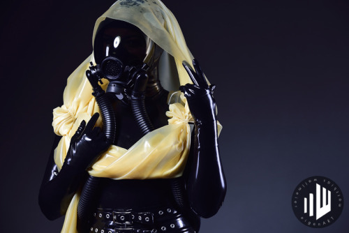 latexcrazy:  Latexcrazy.com www.latexcrazy.com FREE made-to-measure & chlorination servi