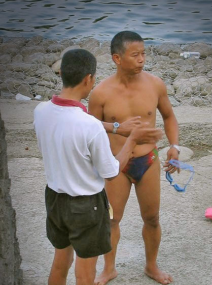 rafflesmen: Taiwanese Life Guard