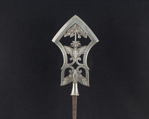 met-armsarmor:Arrowhead (Yanonē), Arms and ArmorMedium: SteelThe Collection of Giovanni P. Morosini,