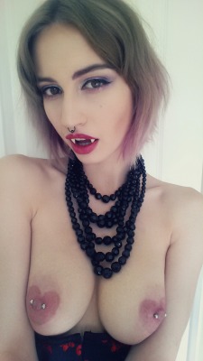 aliceexxblog:  Two fun facts about me: 1.Fangs are cool2. My nipples actually are love hearts.  