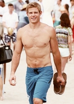 celebritieshotness:  Trevor Donovan