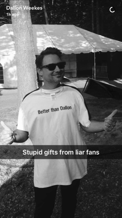 baendonurie:  dallon is salty