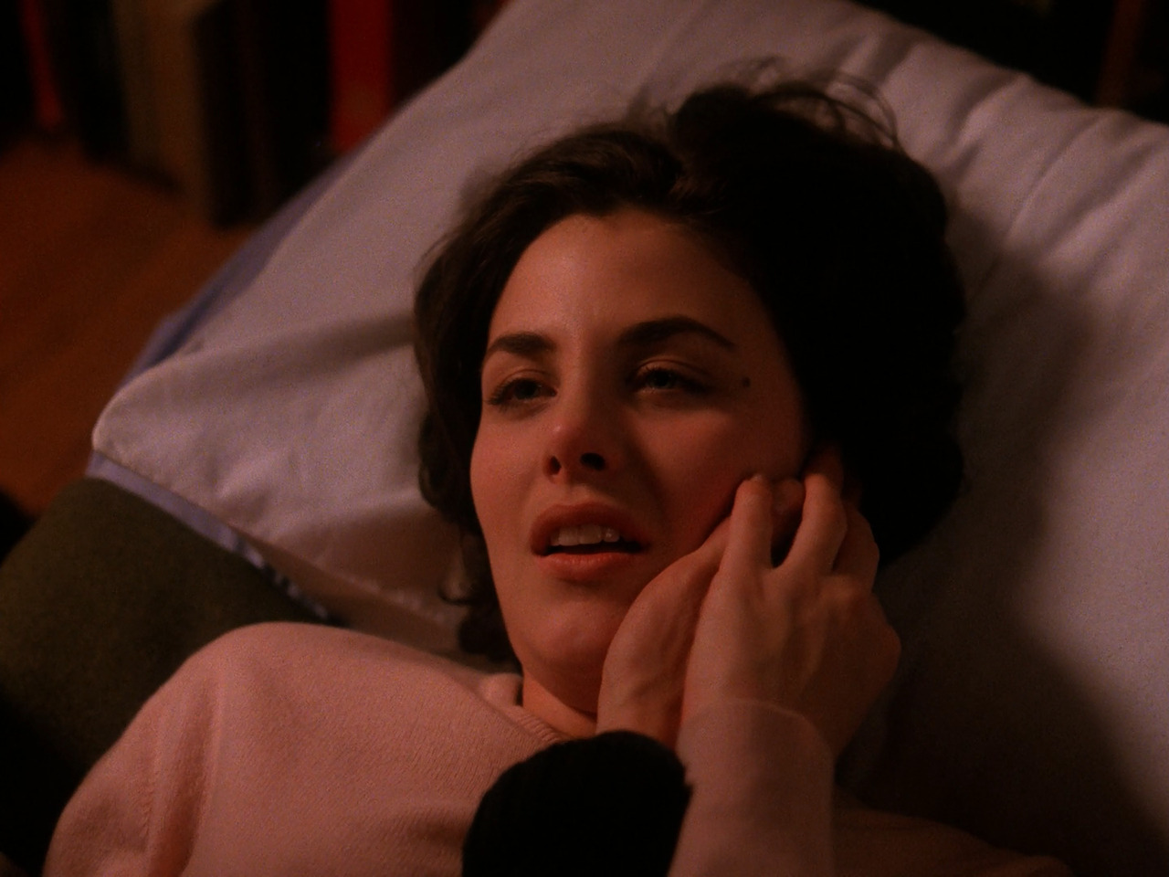 inthedarktrees:  I prayed that you would come.  Sherilyn Fenn &amp; Kyle MacLachlan