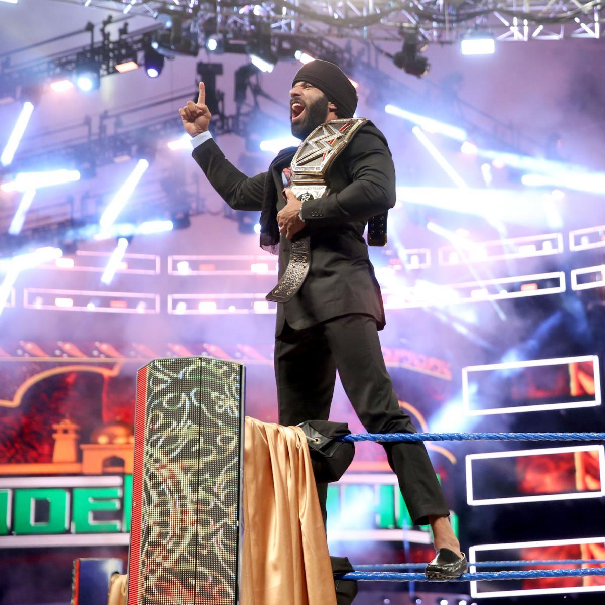 sassy-tripleh:  [ + Jinder Mahal &amp; his punjabi celebration ]
