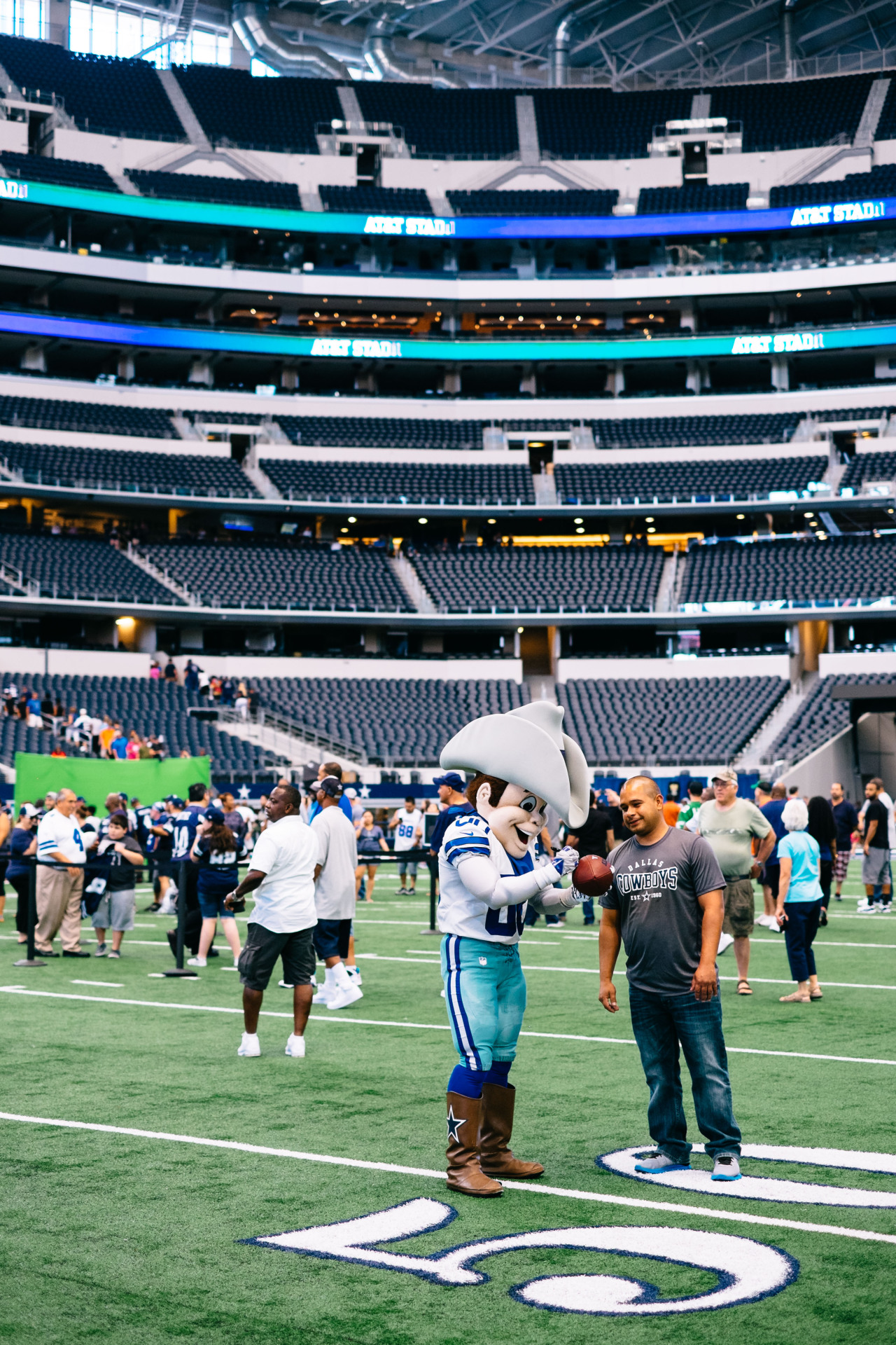 Dallas Cowboys’ Rally Days at AT&T StadiumPhotography by Korey Klein