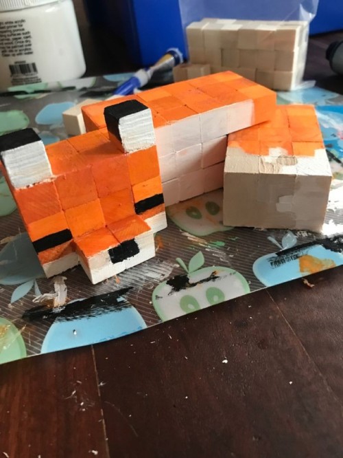 moonepiphany-shitposts:I keep seeing people making Minecraft animals out of little wood blocks and painting them. I’m deadass about to make a Minecraft cat for my room 💀Like you can’t tell me this shit isn’t cute.