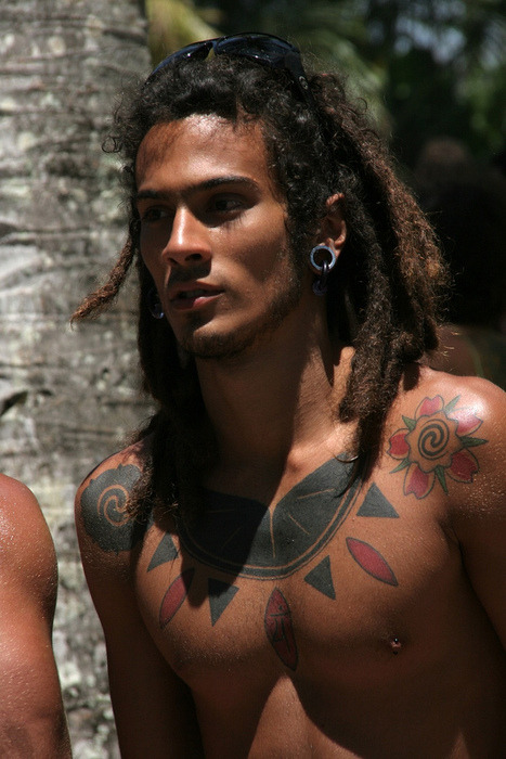 its4skinlover:  a bunch of hot but off topic shots 