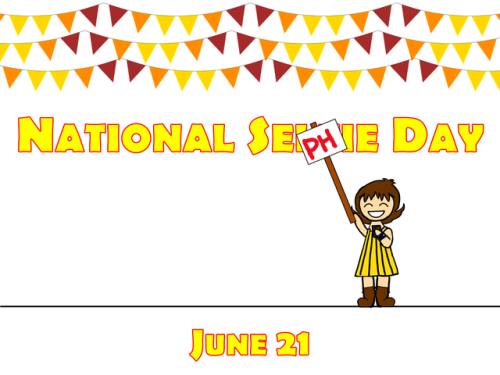 deemoyza:It’s National Selfie Day in the U.S., and I couldn’t resist the alternate inter