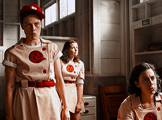 KELLY MCCORMACK As JESS MCCREADY In A LEAGUE OF THEIR OWN (Season 1)