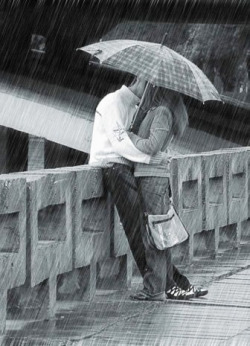 suchacuriousgirliam:  Kiss me in the rain…