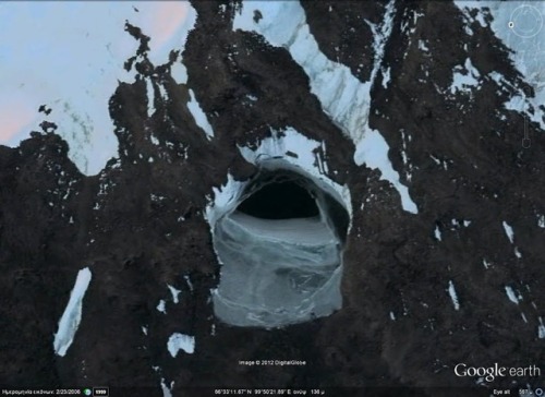 dronevariations: globaloffensive:  66 33’ 11.58"S 99 50’ 17.86"E  pls stop taking pictchur