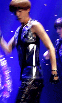 A moment of silence for the MAMA era that gave us so many moments.