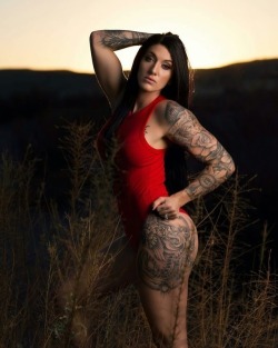 tattoogirls66:love this tattooed beautys