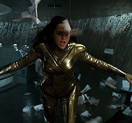 emilybluntt:  ELIZABETH OLSEN in the Doctor Strange in the Multiverse of Madness
