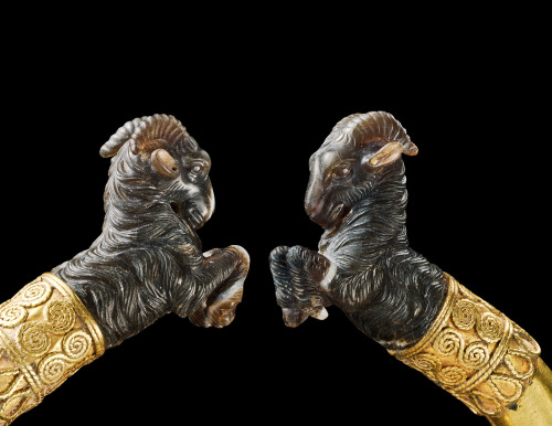 archaicwonder:Greek Gold Bracelet with Agate Goat Terminals, 5th Cen. BC