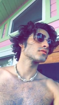 hairycelebs:  Blake Michael