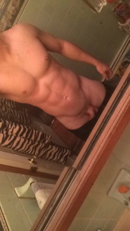 mystraightfriend:  Mystraightfriend.tumblr.com
