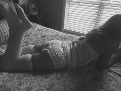 ramswife2:  rambelinman:  Black & White Wife  Me! 😇