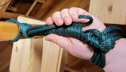pervocracy:  Look at Fifty Shades Of Grey’s knot.  Now look at my knot.   Now back at FSoG.  Now back at me. This is the knot your knot could look like if you bothered to ask actual BDSM players, or hell, even their YouTube channels, before making