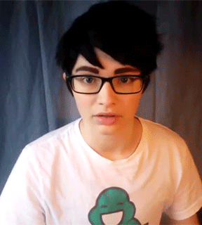 askthejohn-egbert:  askthejohn-egbert:    EB: what do you think’s in the box? 