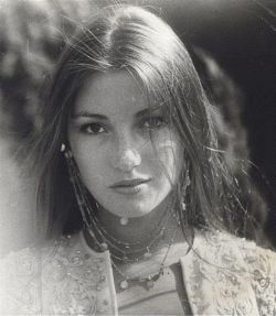 heroinsight:  Jane Seymour, 1972   