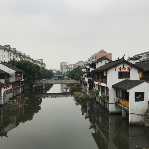 上海七宝镇 • 豫园 • 陆家嘴 • 外滩星巴克咖啡烘焙工坊 • 华东师范大学