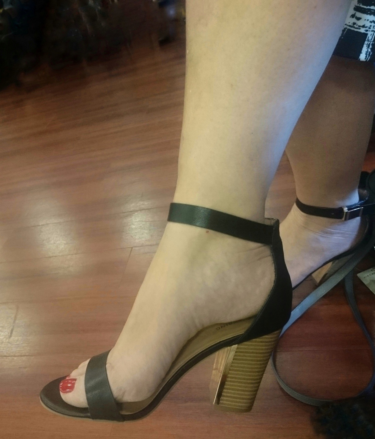 bantor69:  Perfect feet 👣😈