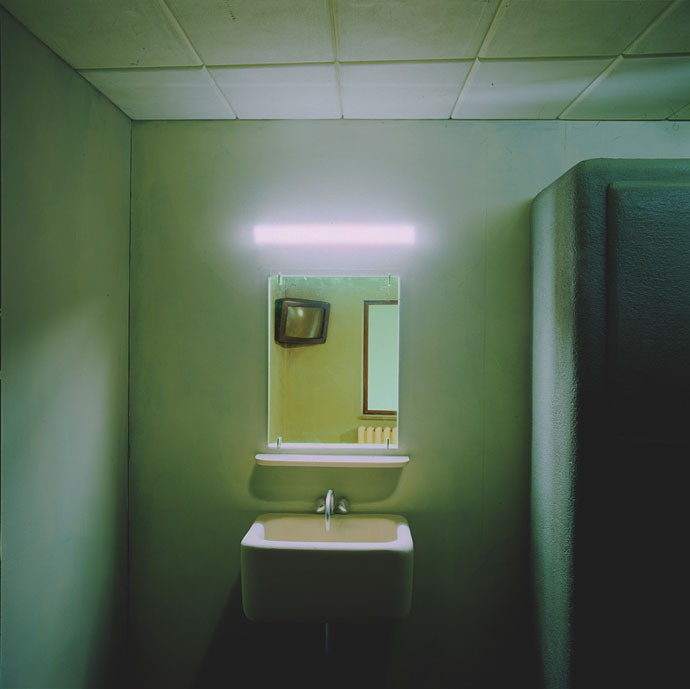 likeafieldmouse:  Alexandra Ranner &ldquo;Ranner’s impenetrable interior models