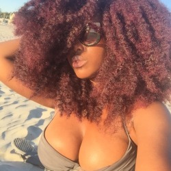 glamazontyomi:  Life is a beach. Best place