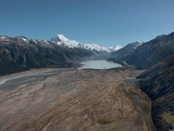 riggu:  Fox Glacier, New Zealand. The glacier