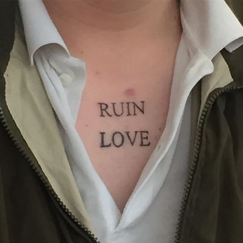 neckkiss:RUIN LOVE