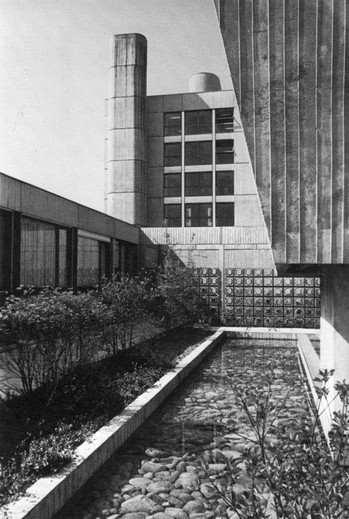 fuckyeahbrutalism:  Hospital, Thonon-les-bains, France, 1972 (Novarina, Brugger, Dagnaux, Lebreton Architectes) 