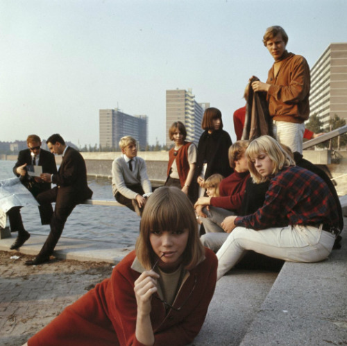 a-cinema-spell:
“Students during the 1970s in Amsterdam
”