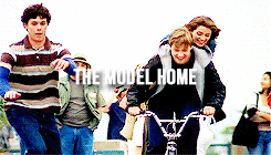 theocgifs:   IMDB’s top ten highest voted episodes of The OC (insp)