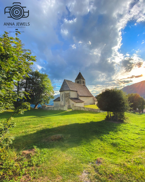 Bargis - Switzerland (by Anna Jewels (@earthpeek))https://instagram.com/earthpeek