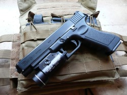 badazzgear:  Glock 34 and Streamlight TLR-1 