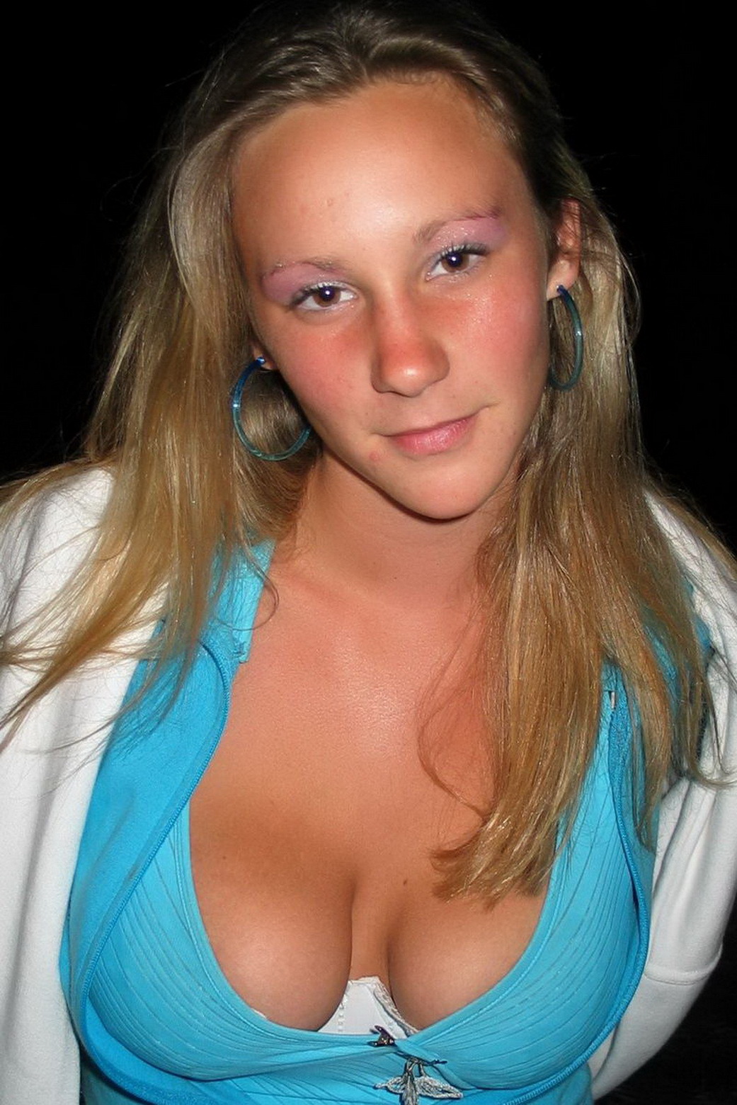 coolbulli:  mrpeterbilt:laura? sehr schön geil