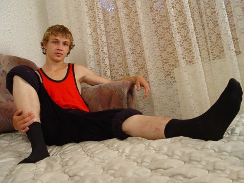 Welcome to All Things Male Feet