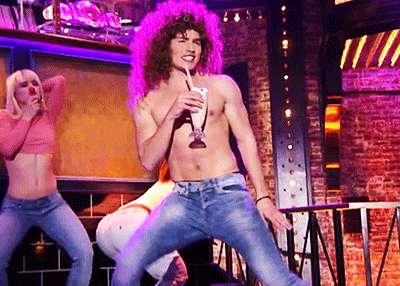 famousmeat:  Gregg Sulkin grinds shirtless on Victoria Justice to Kelis’ Milkshake