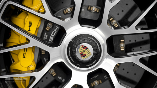 2014 PORSCHE 911 Turbo S carbon ceramic brake.(via 2014 PORSCHE 911 Turbo S carbon ceramic brakes - 